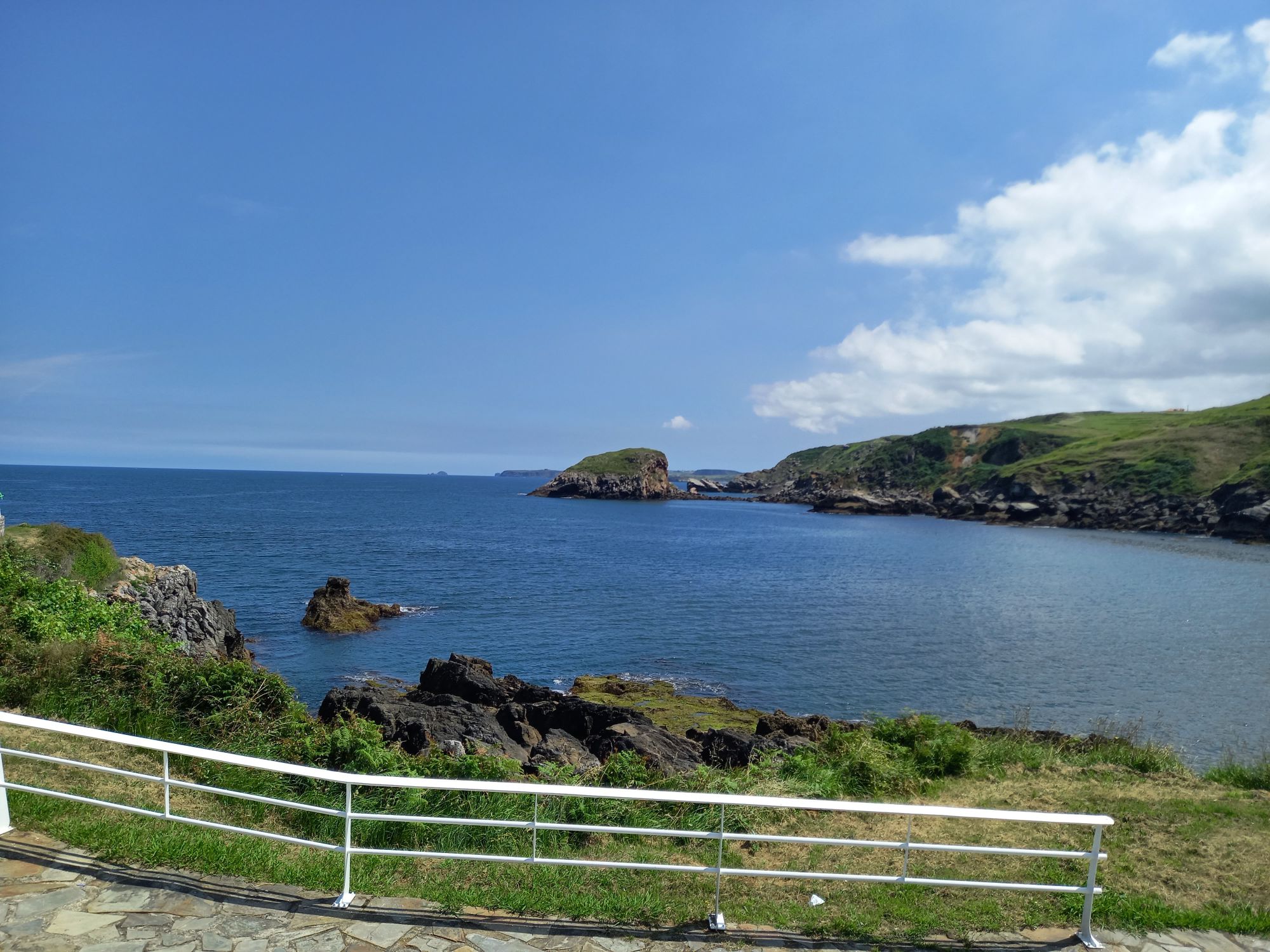 . Agencia Paco en Castrillon