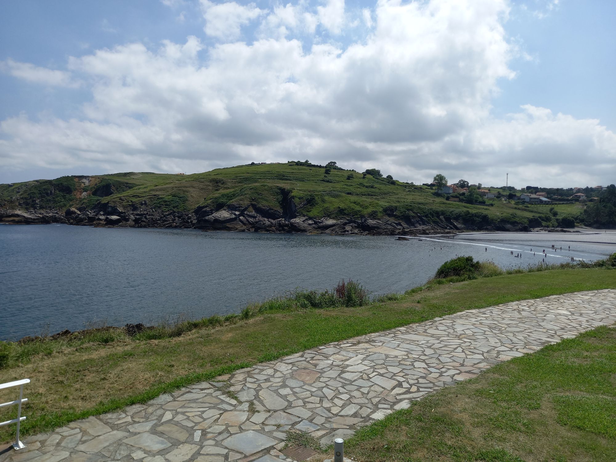 . Agencia Paco en Castrillon